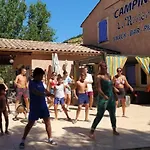 Sur Pilotis Avec Terrasse - Api-1-52-1515 *